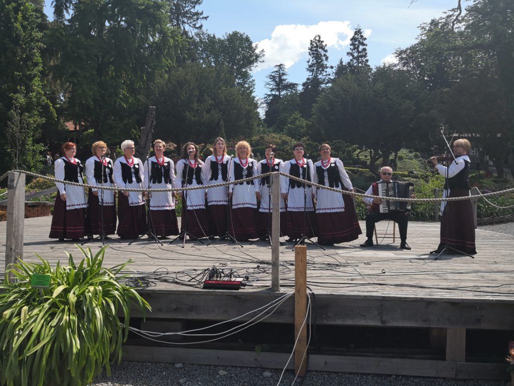 Zesp&oacute;ł Folklorystyczny "Swojacy" z Radwanic - za nami 20 lat - zdjęcie 16