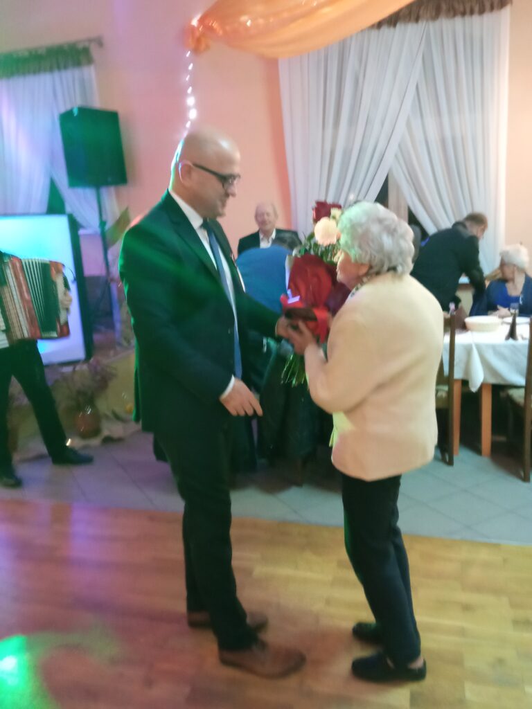 Obchody Narodowego Święta Niepodległości oraz Gminnego Dnia Seniora za nami. - zdjęcie 6