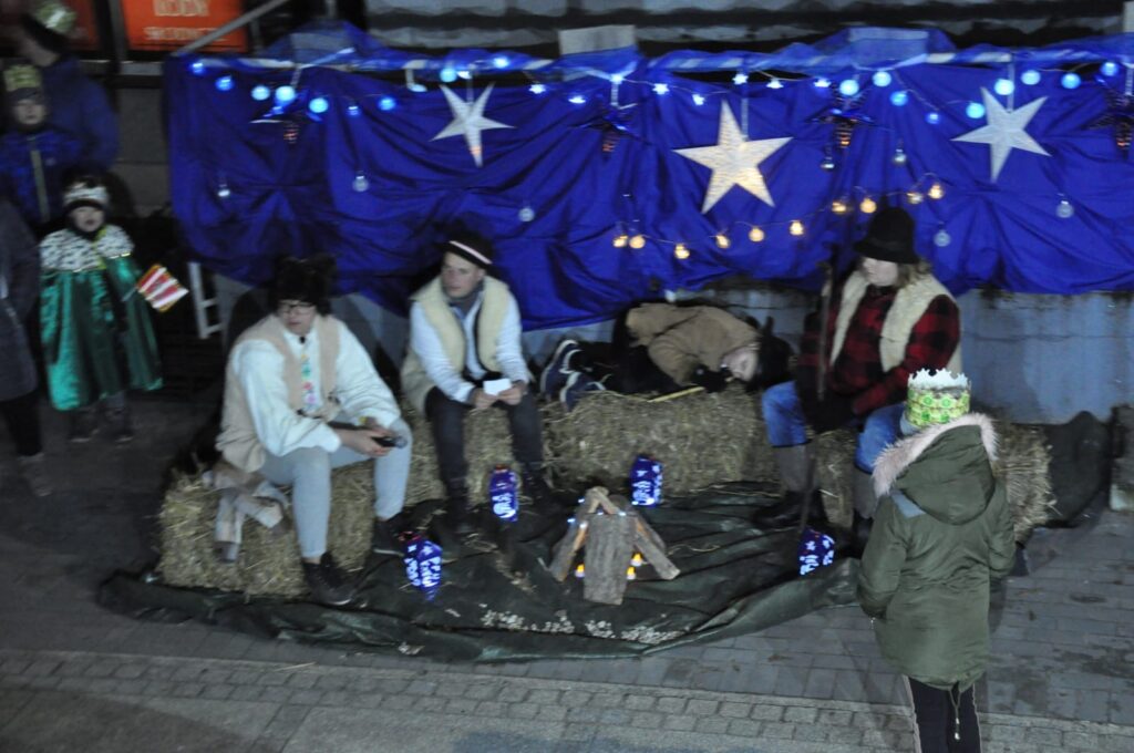 ORSZAK TRZECH KR&Oacute;LI W RADWANICACH - 6 STYCZNIA 2022 ROKU -RELACJA - zdjęcie 7