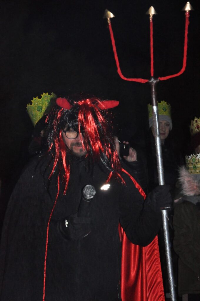 ORSZAK TRZECH KR&Oacute;LI W RADWANICACH - 6 STYCZNIA 2022 ROKU -RELACJA - zdjęcie 6